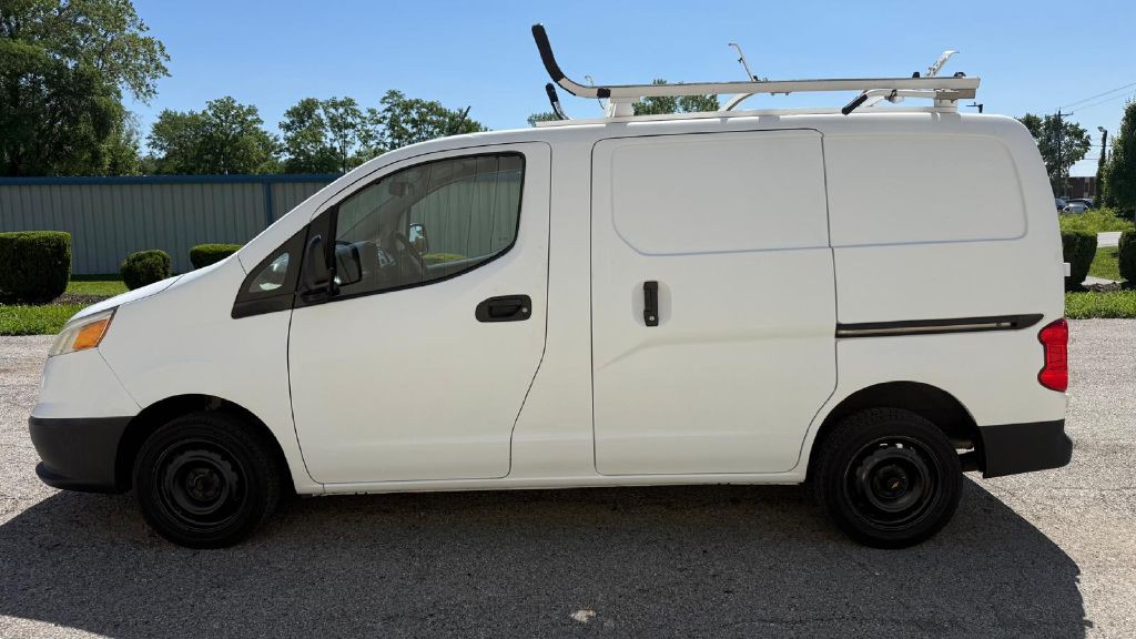 2015 Chevrolet Express Image 2