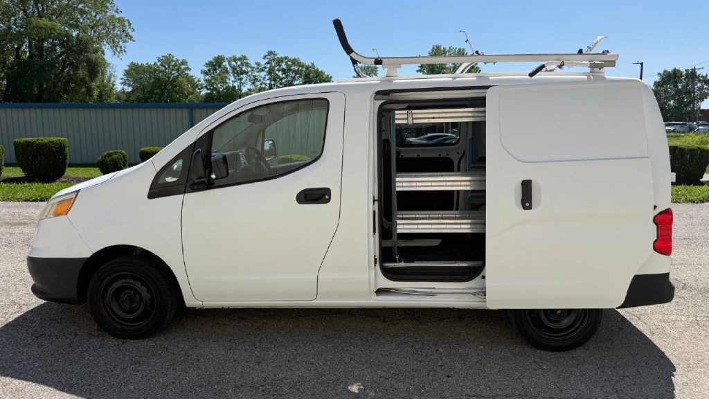 2015 Chevrolet Express Image 9