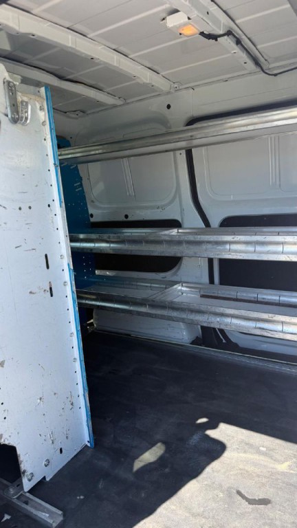 2015 Chevrolet Express Image 12