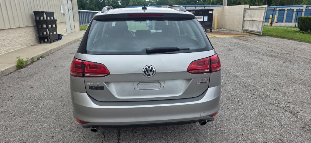 2017 Volkswagen Golf Image 3