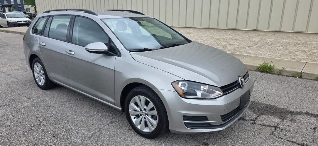 2017 Volkswagen Golf Image 9