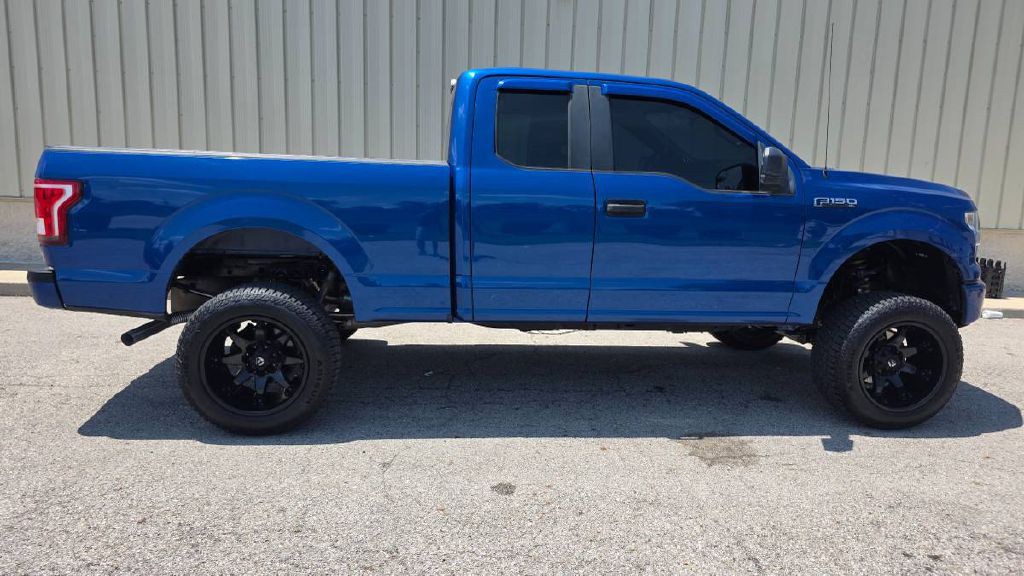 2017 Ford F-150 Image 4