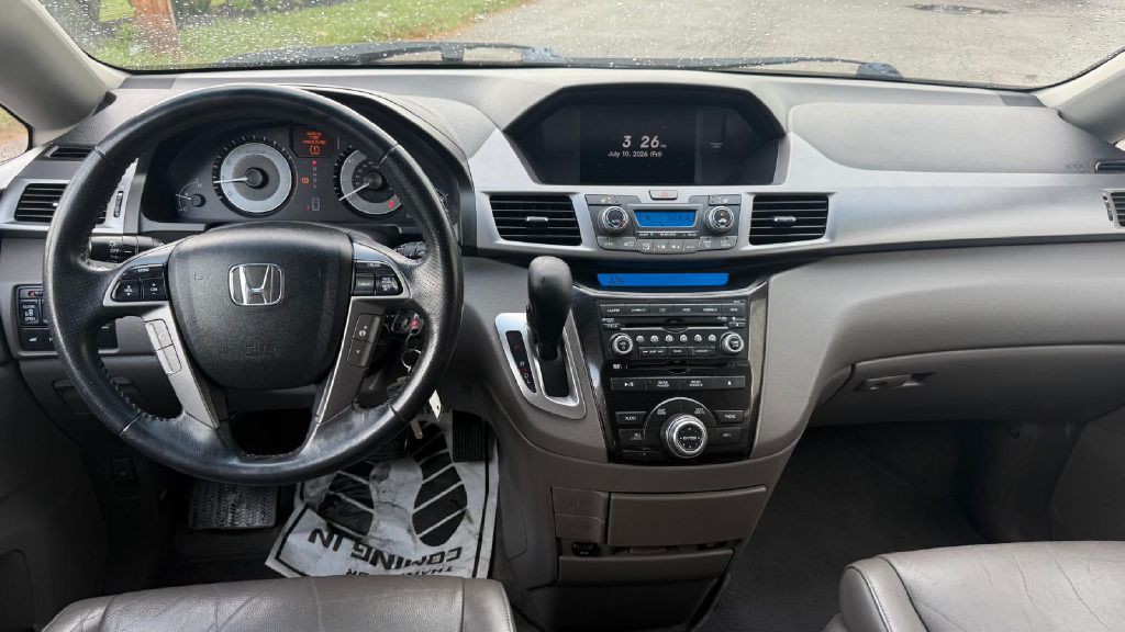 2011 Honda Odyssey Image 12