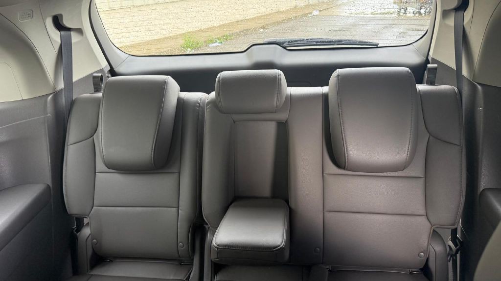 2011 Honda Odyssey Image 15