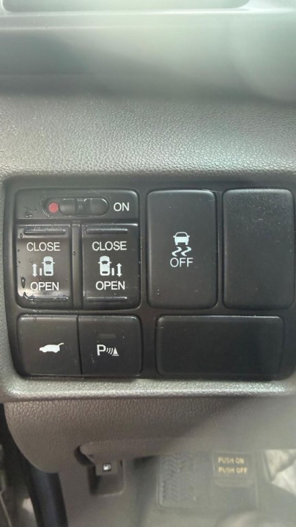 2011 Honda Odyssey Image 22
