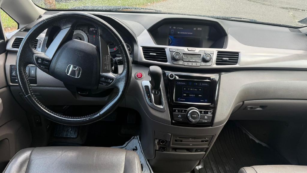 2016 Honda Odyssey Image 17