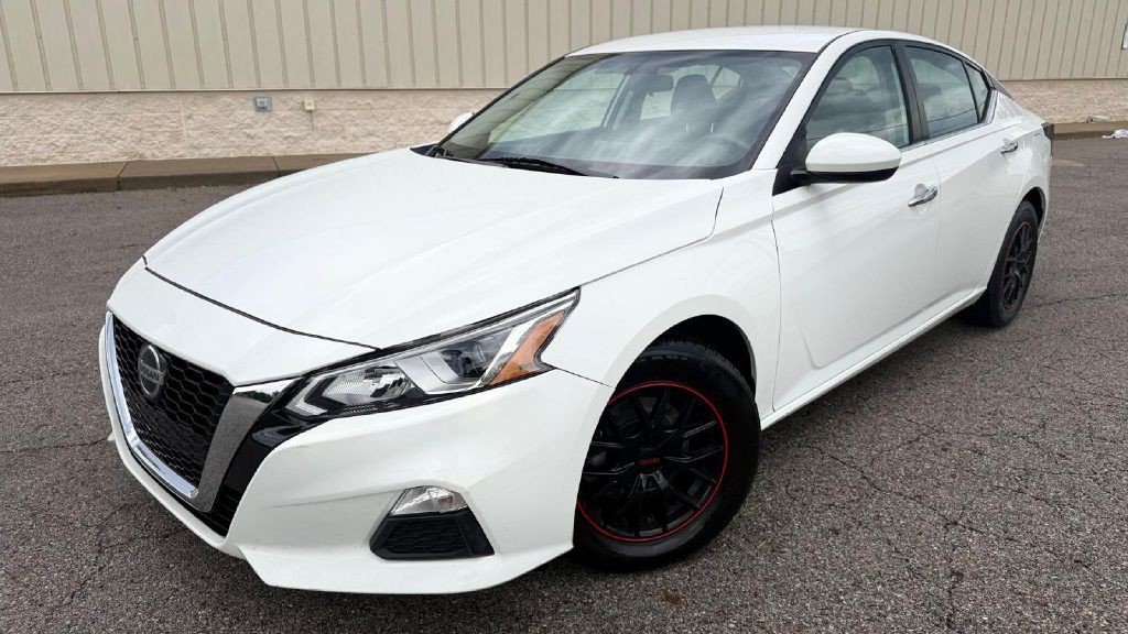 2020 Nissan Altima Image 1
