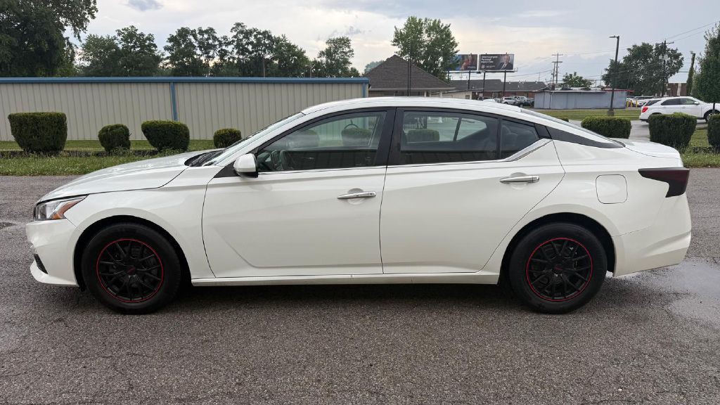 2020 Nissan Altima Image 7