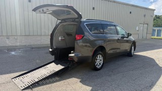 Image for 2021 Chrysler Voyager LXI ID: 7536628