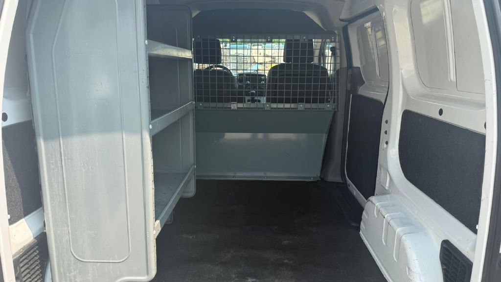 2018 Nissan NV200 Image 17