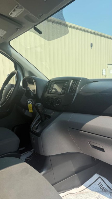 2018 Nissan NV200 Image 21