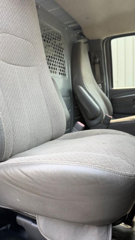 2013 GMC Savana Image 19