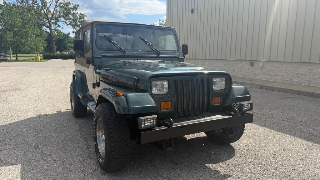 1993 Jeep Wrangler Image 7