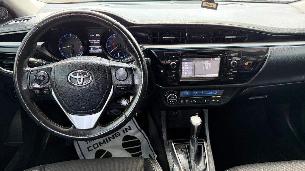 2014 Toyota Corolla Image 12