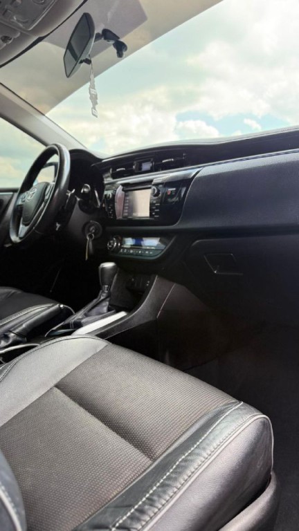 2014 Toyota Corolla Image 16