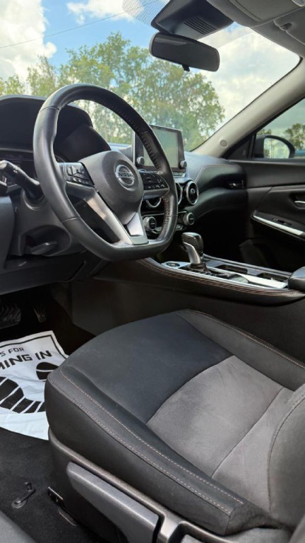 2022 Nissan Sentra Image 9