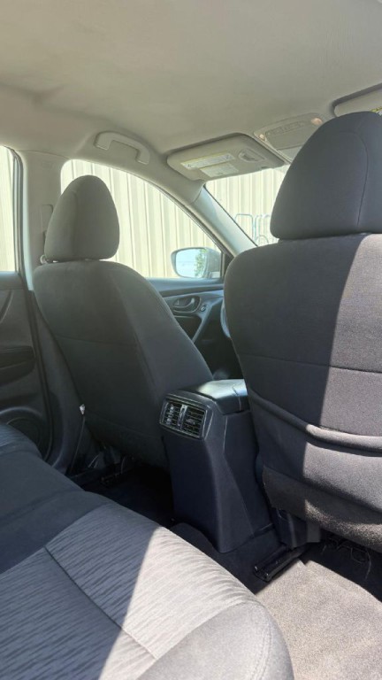 2020 Nissan Rogue Image 17