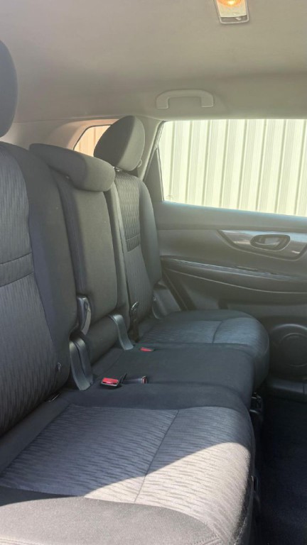 2020 Nissan Rogue Image 18