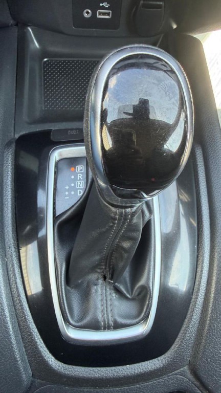 2020 Nissan Rogue Image 21
