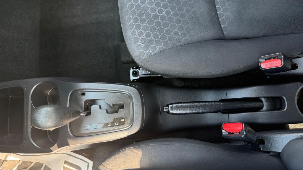 2015 Mitsubishi Mirage Image 22