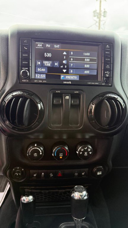2017 Jeep Wrangler Image 21