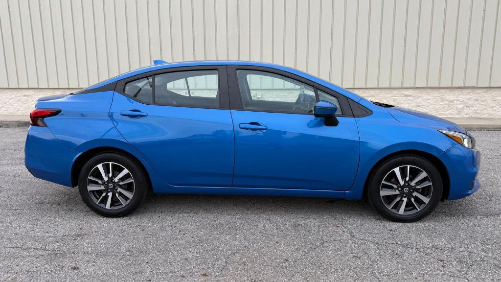 2021 Nissan Versa Image 5