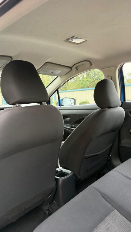 2021 Nissan Versa Image 12
