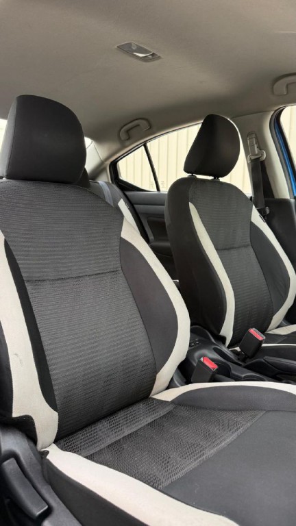 2021 Nissan Versa Image 18