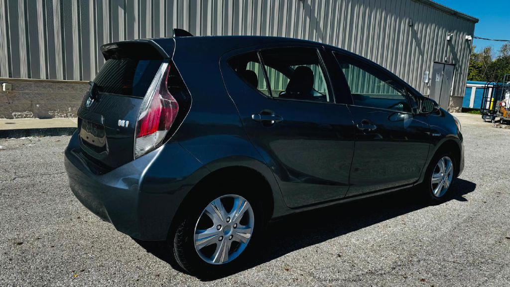 2015 Toyota Prius Image 5