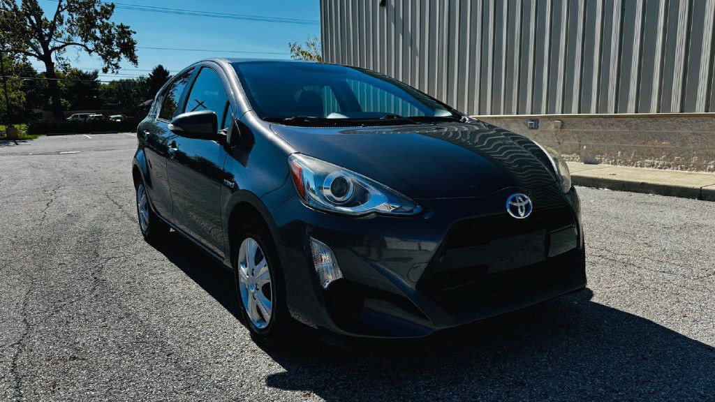 2015 Toyota Prius Image 7
