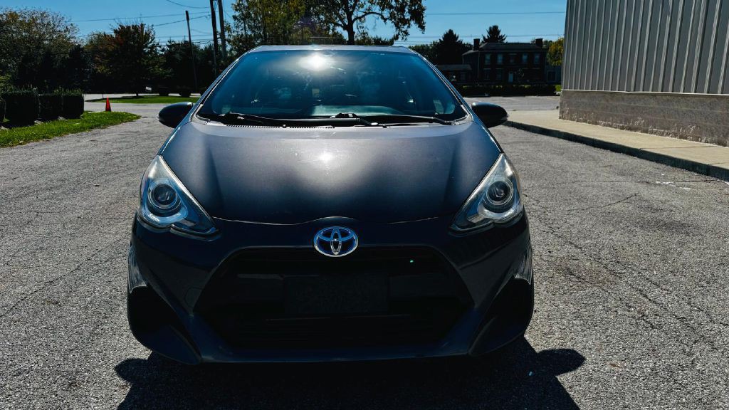 2015 Toyota Prius Image 8