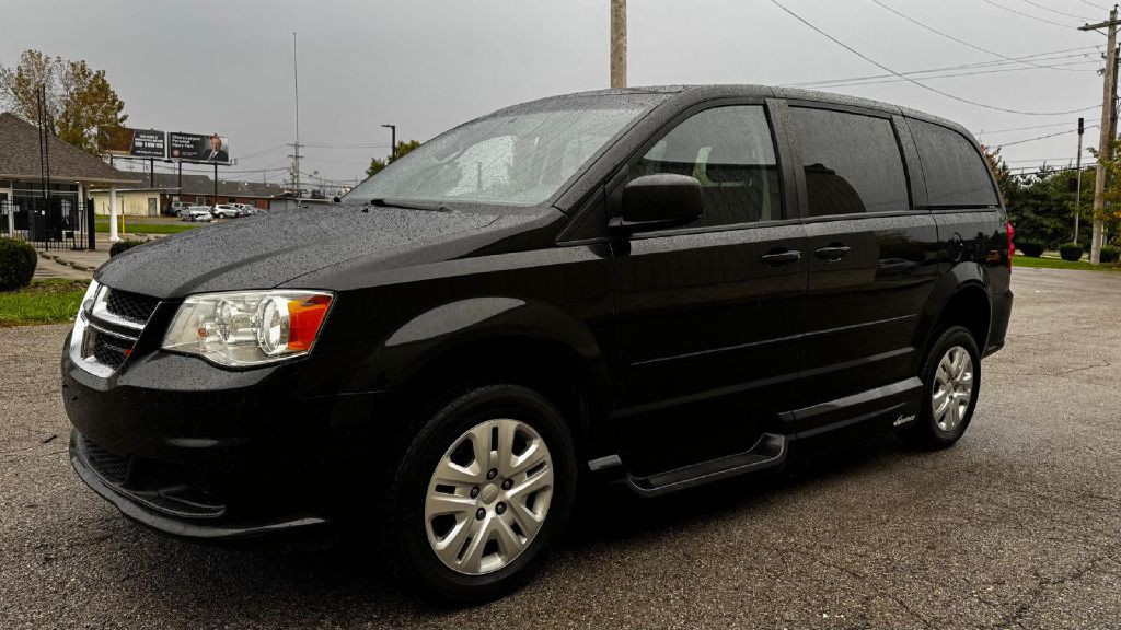 2017 Dodge Grand Caravan Image 5