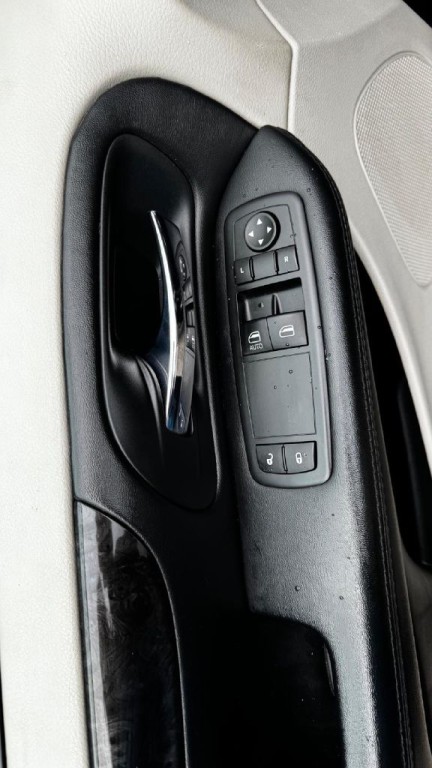 2017 Dodge Grand Caravan Image 10
