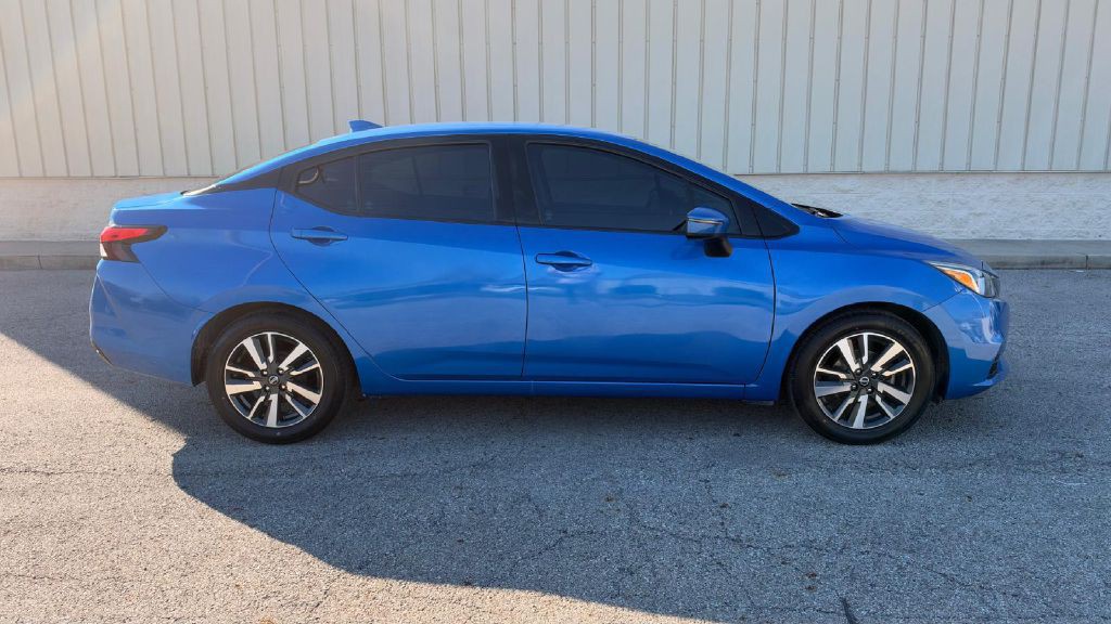 2021 Nissan Versa Image 6