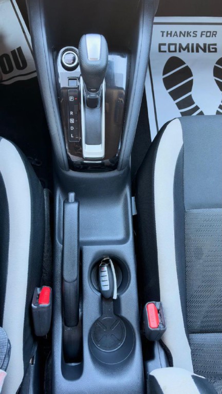 2021 Nissan Versa Image 23