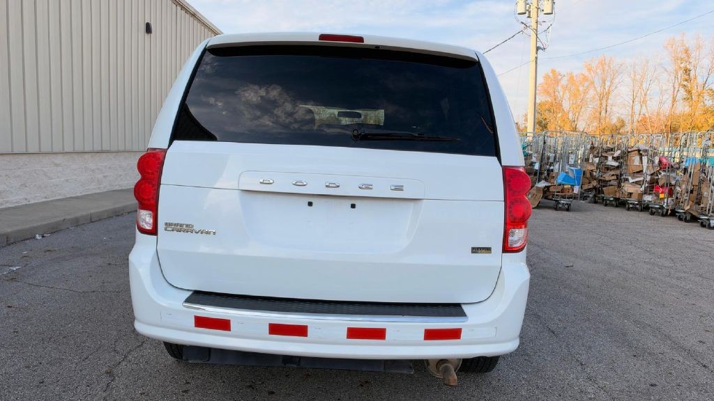 2014 Dodge Grand Caravan Image 4
