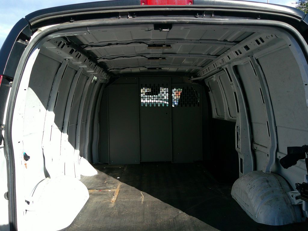 2020 Chevrolet Express Image 13