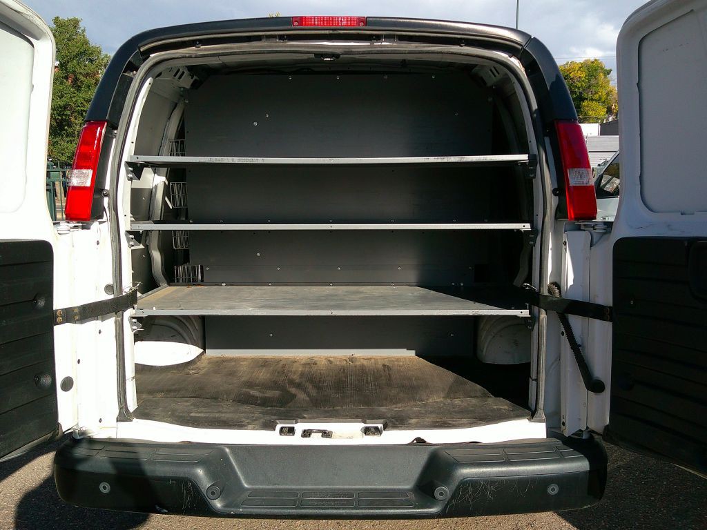 2020 Chevrolet Express Image 10
