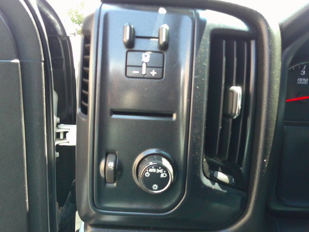 2018 Chevrolet Silverado 1500 Image 13