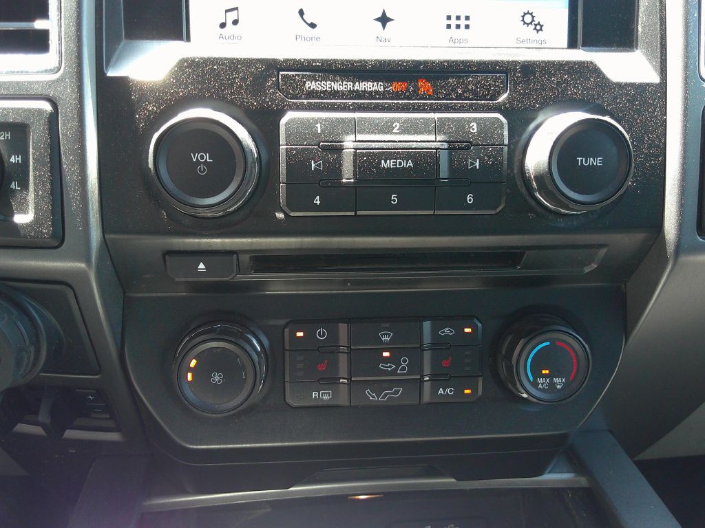 2016 Ford F-150 Image 18