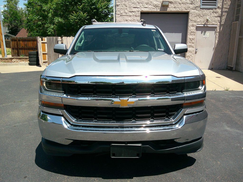 2018 Chevrolet Silverado 1500 Image 1