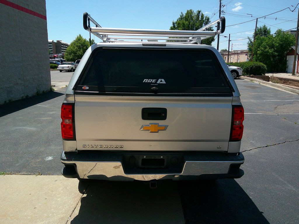 2018 Chevrolet Silverado 1500 Image 2