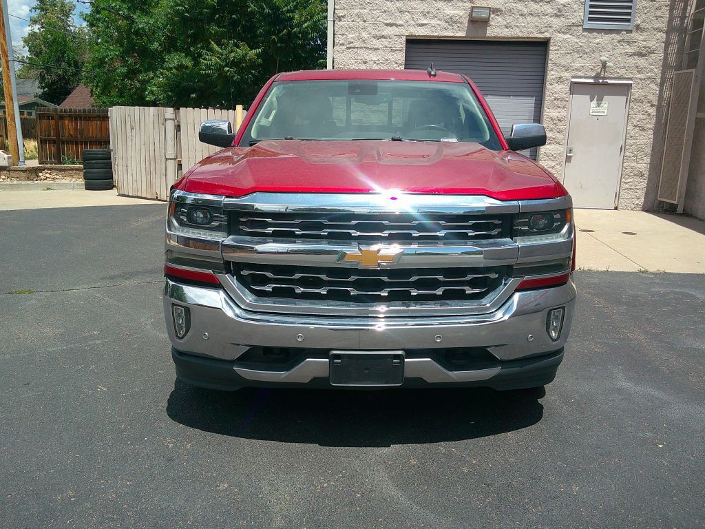 2018 Chevrolet Silverado 1500 Image 2