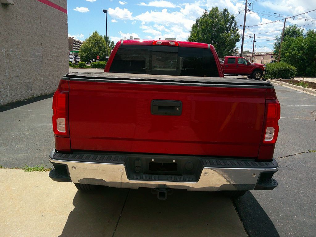 2018 Chevrolet Silverado 1500 Image 3