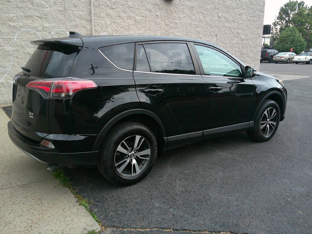 2018 Toyota Rav4 Image 5