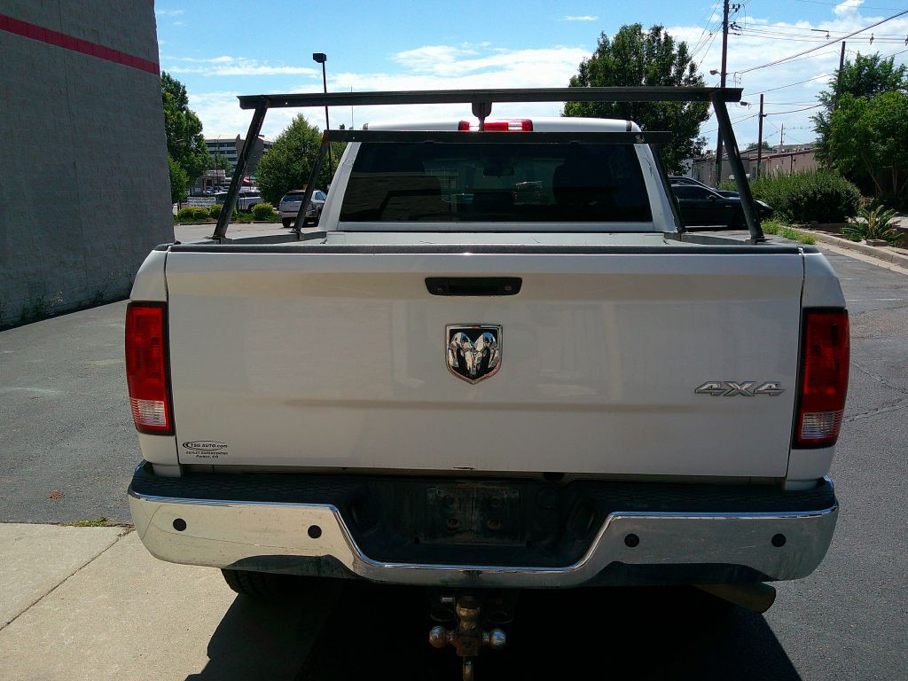 2018 RAM 2500 Image 3
