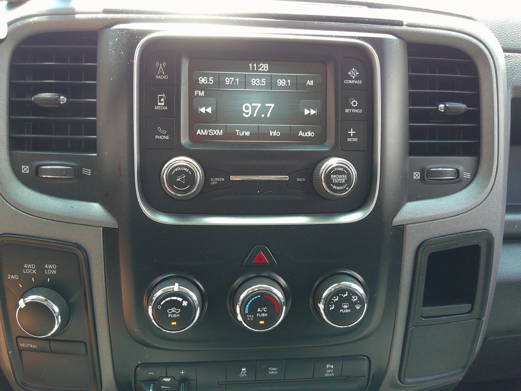 2018 RAM 2500 Image 16