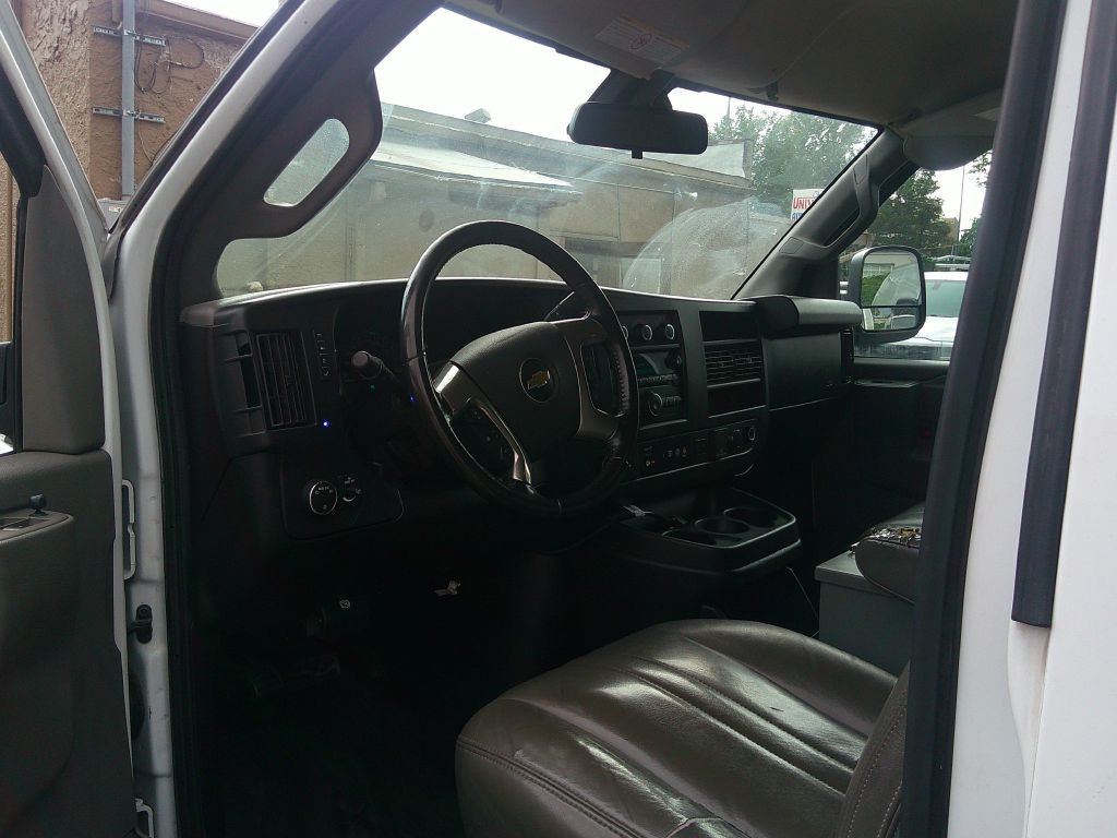 2019 Chevrolet Express Image 7