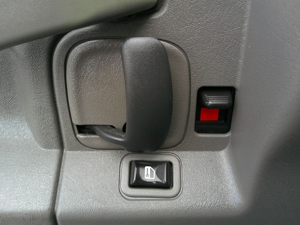 2019 Chevrolet Express Image 12