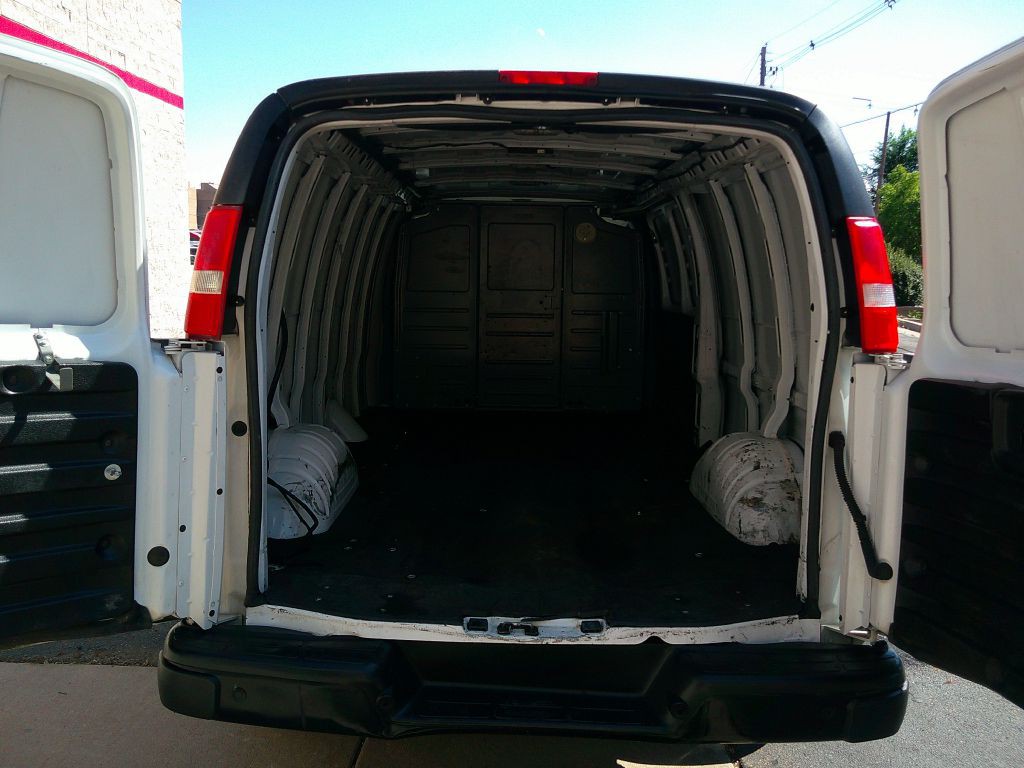 2018 Chevrolet Express Image 8